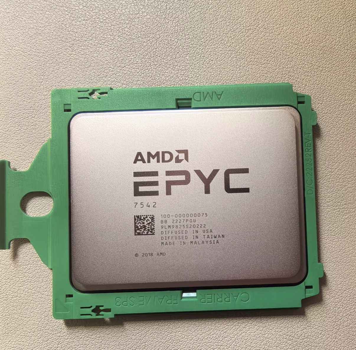 AMD EPYC 9754